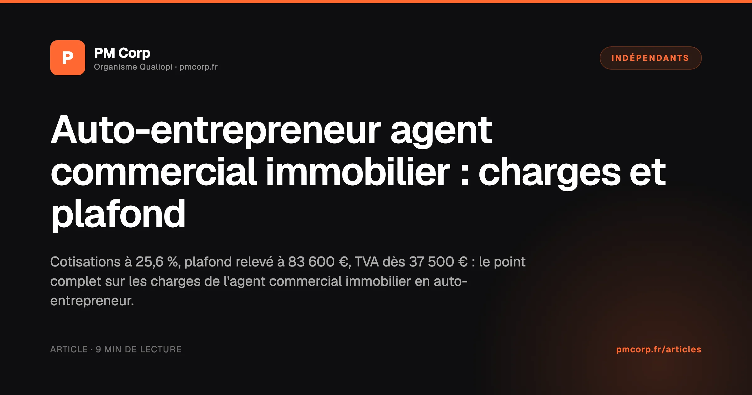 Agent commercial immobilier en auto-entrepreneur calculant ses charges sociales et son plafond de chiffre d'affaires en 2026