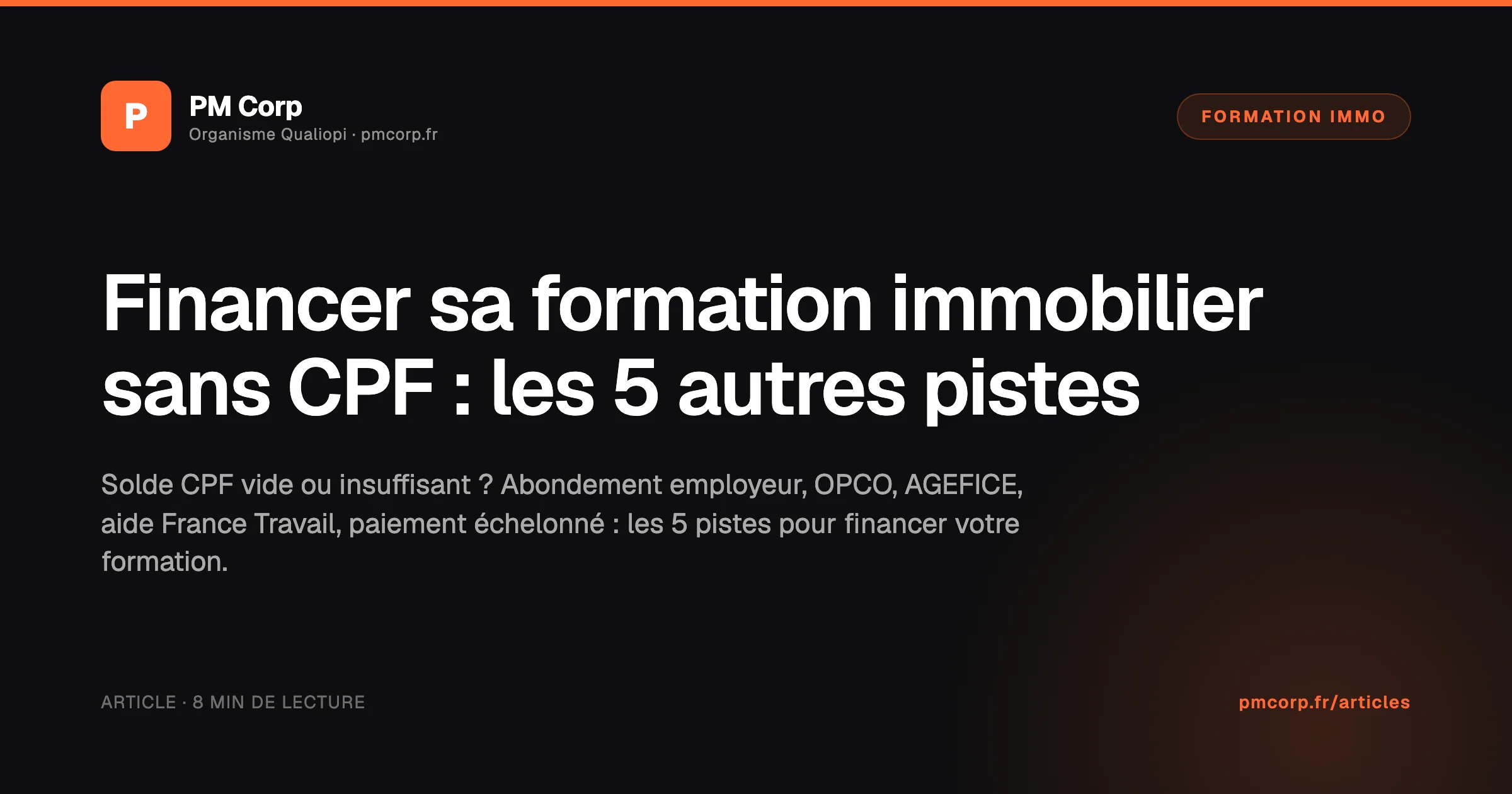 Plusieurs clés différentes posées devant une porte, symbole des pistes pour financer une formation immobilier sans CPF