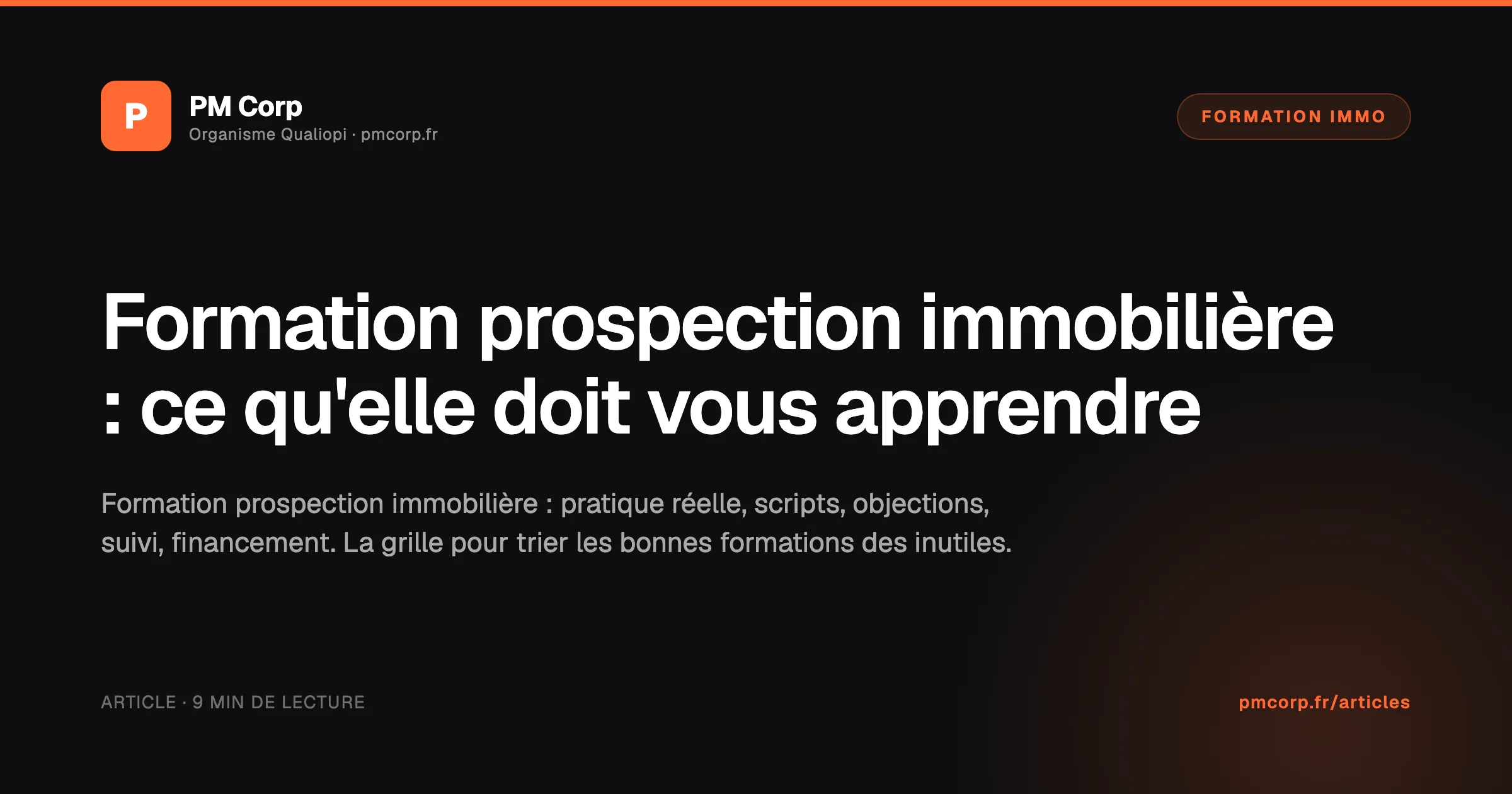Casque téléphonique posé sur un carnet de prospection immobilière annoté
